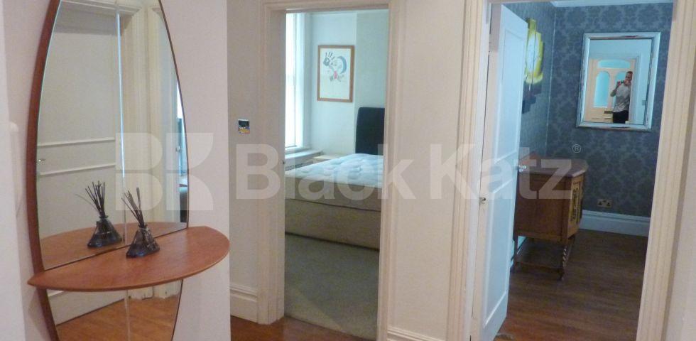 			LUXURY 3 BED 2 BATH!, 3 Bedroom, 1 bath, 1 reception Flat			 Elgin Ave, MAIDA VALE